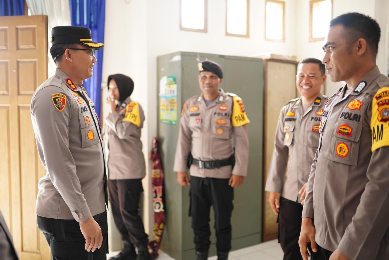 Kapolres Pidie Pantau Rekapitulasi Suara Pilkada di PPK