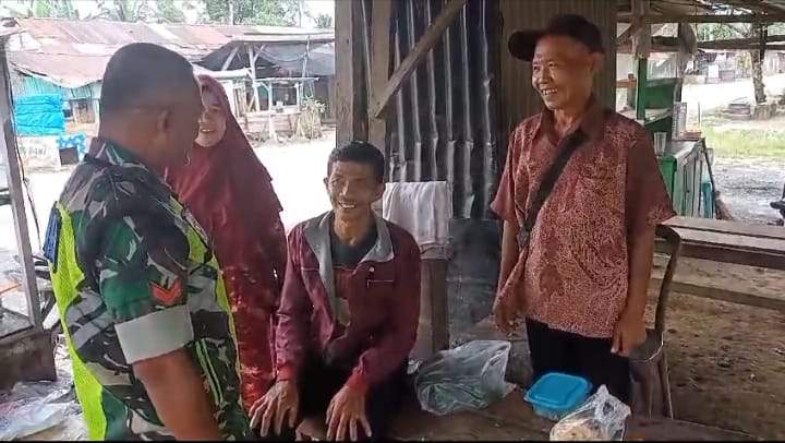 Babinsa Komsos Dan Bercengkrama Bersama Warga Binaan