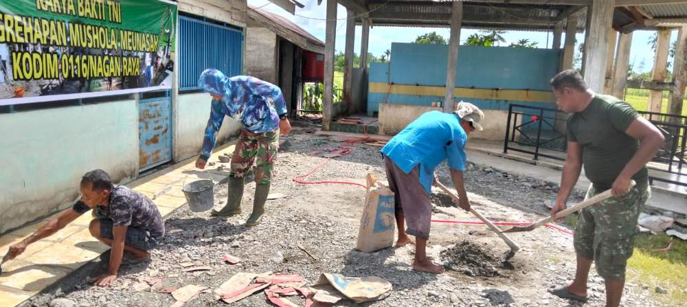 Bantuan Keramik dari Pangdam IM untuk Renovasi Lantai Meunasah di Jajaran Korem 012/TU Mulai disalurkan.