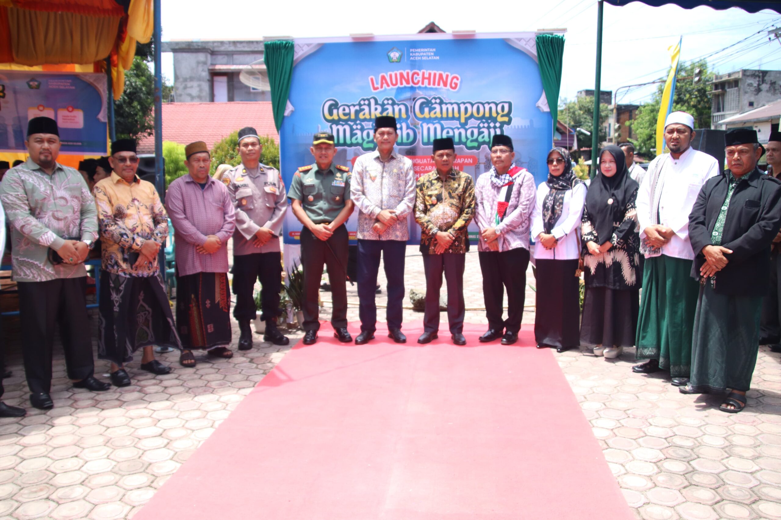 BUPATI ACEH SELATAN LUNCURKAN GERAKAN GAMPONG MAGHRIB MENGAJI