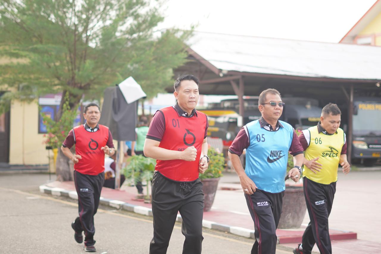 Kapolres Pidie dan Kepala BNN Kabupaten Pidie Melaksanakan Tes Kesamaptaan Jasmani
