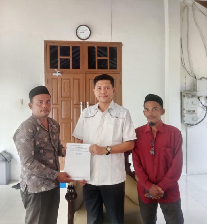 Bupati Aceh Selatan H. Mirwan Hibahkan Lahan Milik Pribadi untuk SDN Lhok Sialang Rayeuk Pasie Raja