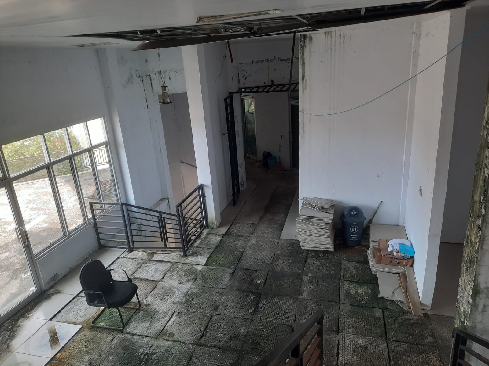 Kantor Diskominfo Aceh Selatan Rusak Berat, Forjias Harap Bupati Lakukan Renovasi