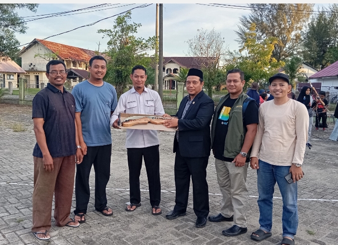 Ketua KONI Aceh Barat H. Tarmizi, SE Pantau Latihan Atlet Panahan dan Berikan Alat Olahraga Berstandar Nasional