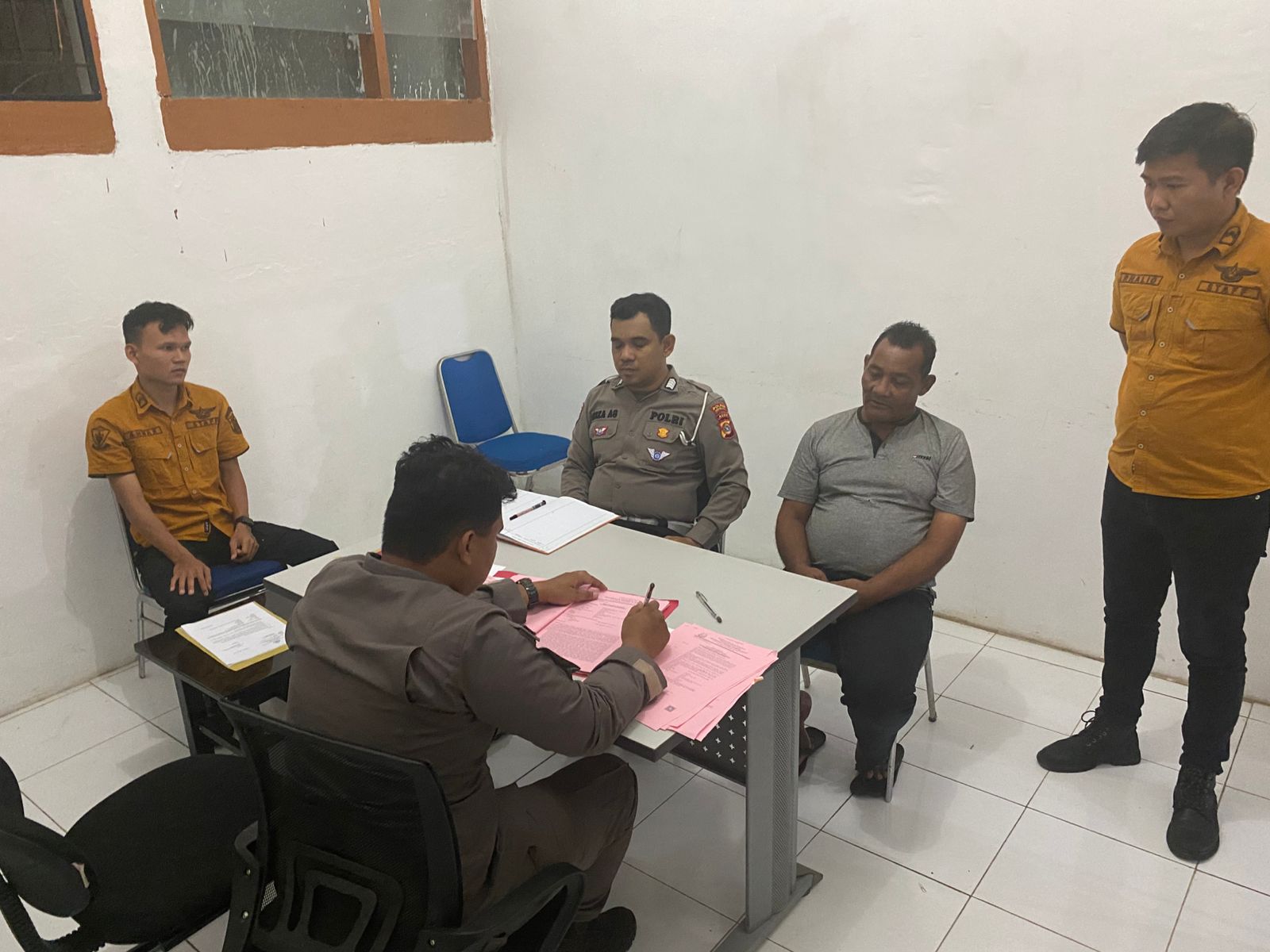 Satlantas Polres Aceh Selatan Serahkan Tersangka Kecelakaan Lalu Lintas ke Kejaksaan