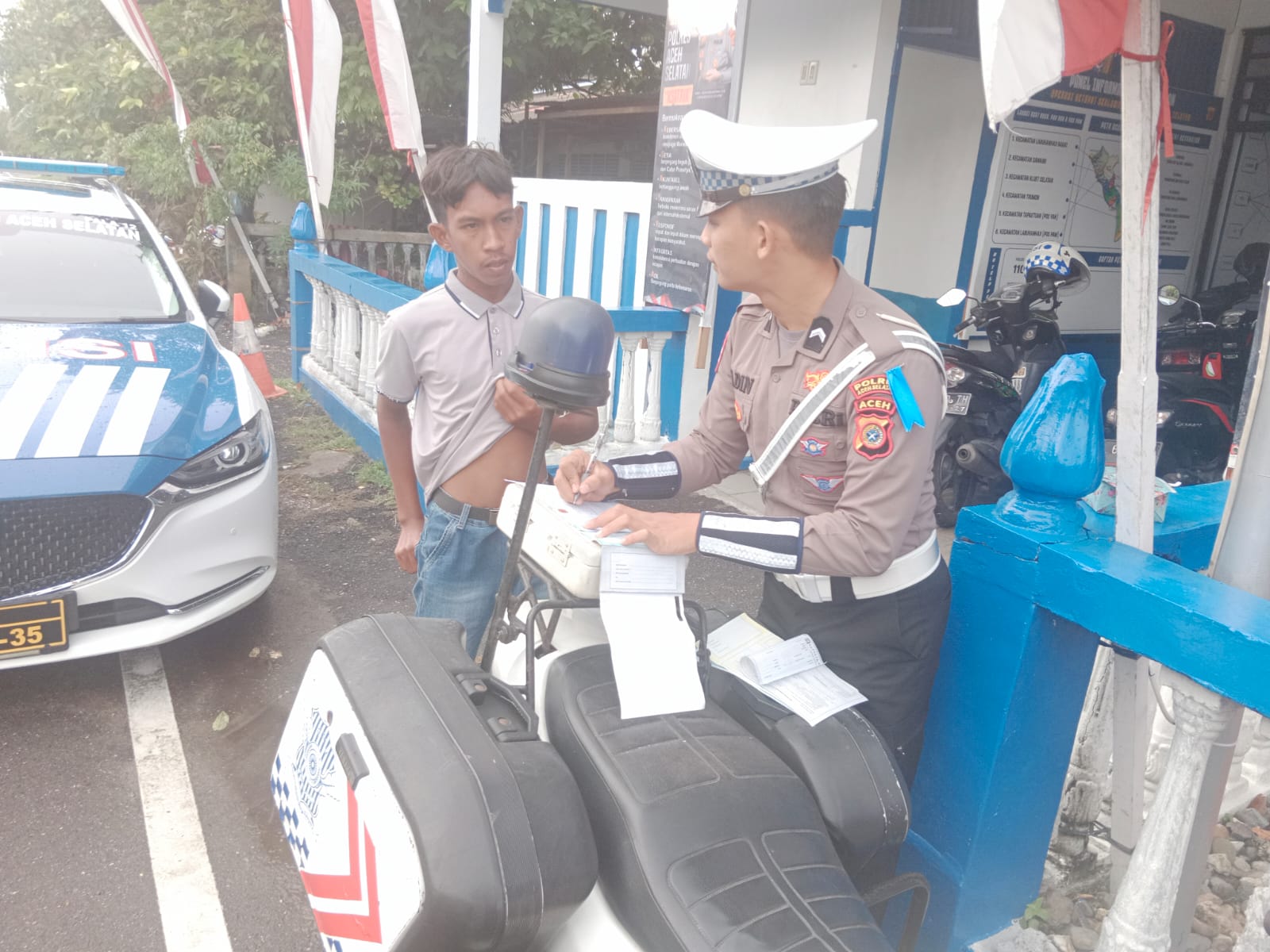 Hari Ketiga Operasi Patuh Seulawah, Satlantas Terus Edukasi dan Tindak Pelanggar di Kawasan Tertib Lalu Lintas