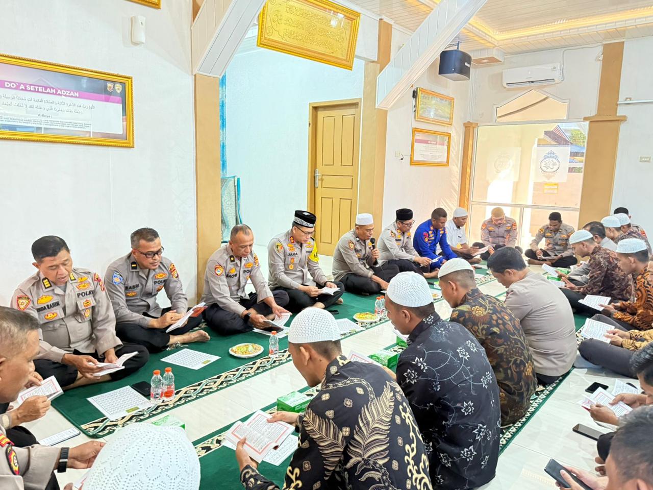 Personil Polres Pidie Adakan Yasinan di Mushalla Ar-Rahim