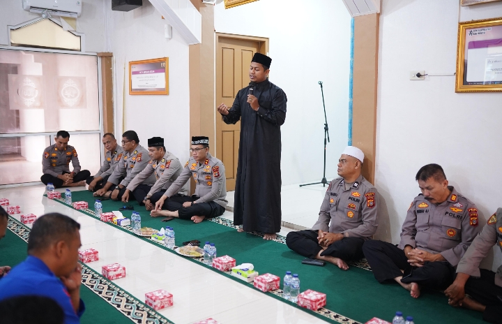Pembinaan Rohani dan Mental (Binrohtal), Polres Pidie Gelar Ceramah Agama Bahas Rukun Shalat