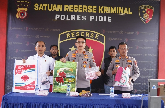 Polres Pidie Amankan Terduga Pelaku Pengoplosan Beras di Grong-Grong