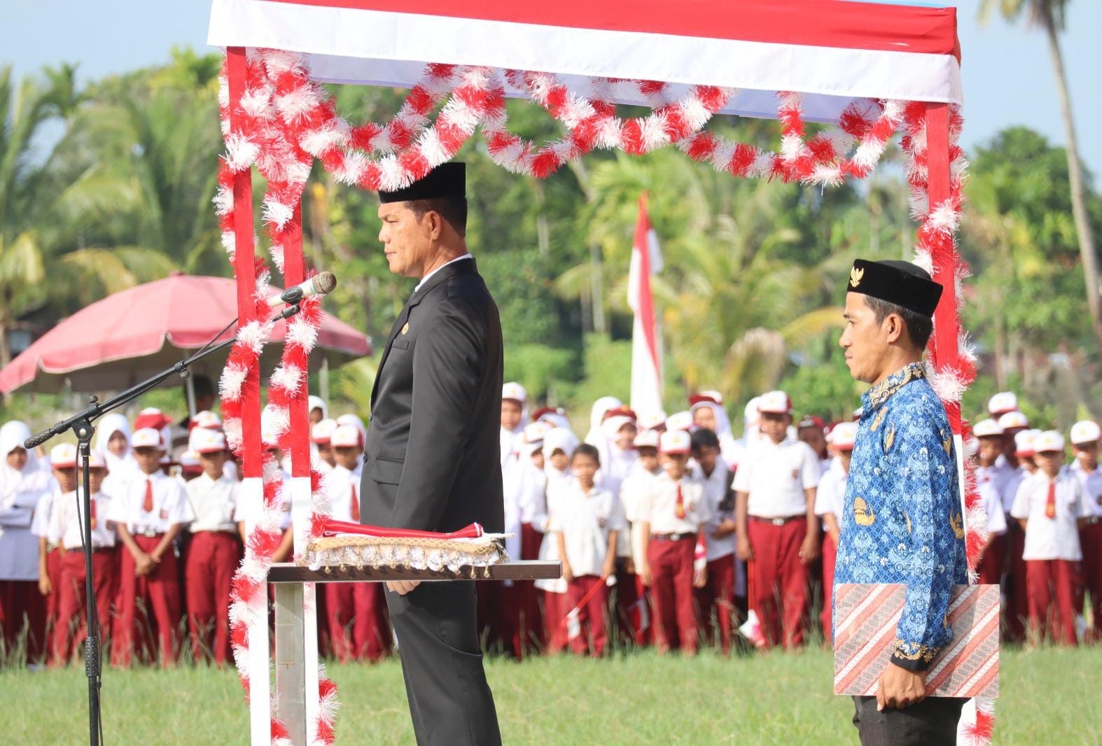 Merah Putih Berkibar, Upacara HUT RI Ke-80 di Labuhanhaji Barat Berjalan Khidmat dan Meriah
