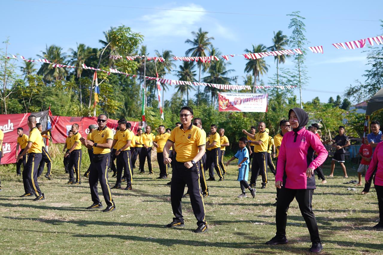Kapolres Pidie Ikut Semarakkan Perlombaan Tradisional HUT RI ke-80 di Kota Sigli