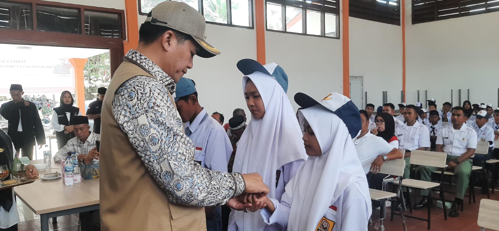 Bupati Aceh Selatan Buka MPLS dan Resmikan Ruang Belajar Sekolah Rakyat