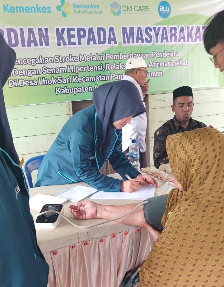 Upaya Pencegahan Stroke Dengan Senam Hipertensi, Relaksasi dan Afirmasi Sehat di Aceh Barat