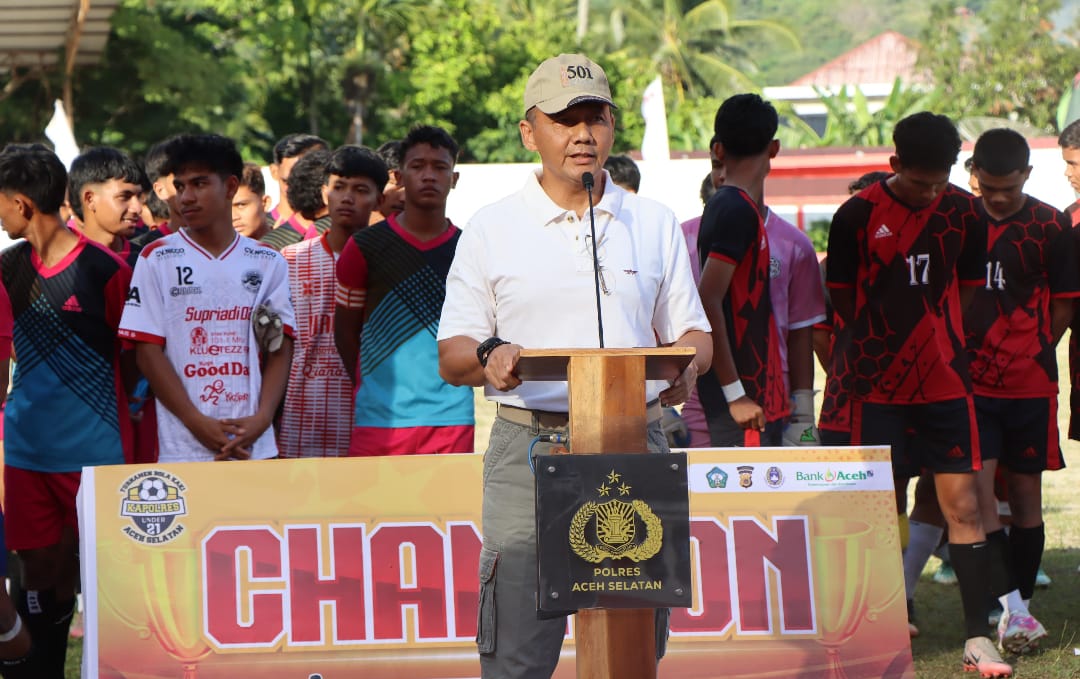Wakapolres Aceh Selatan Resmi Tutup Turnamen Kapolres Cup II U-21 Tahun 2025 di Lapangan Naga