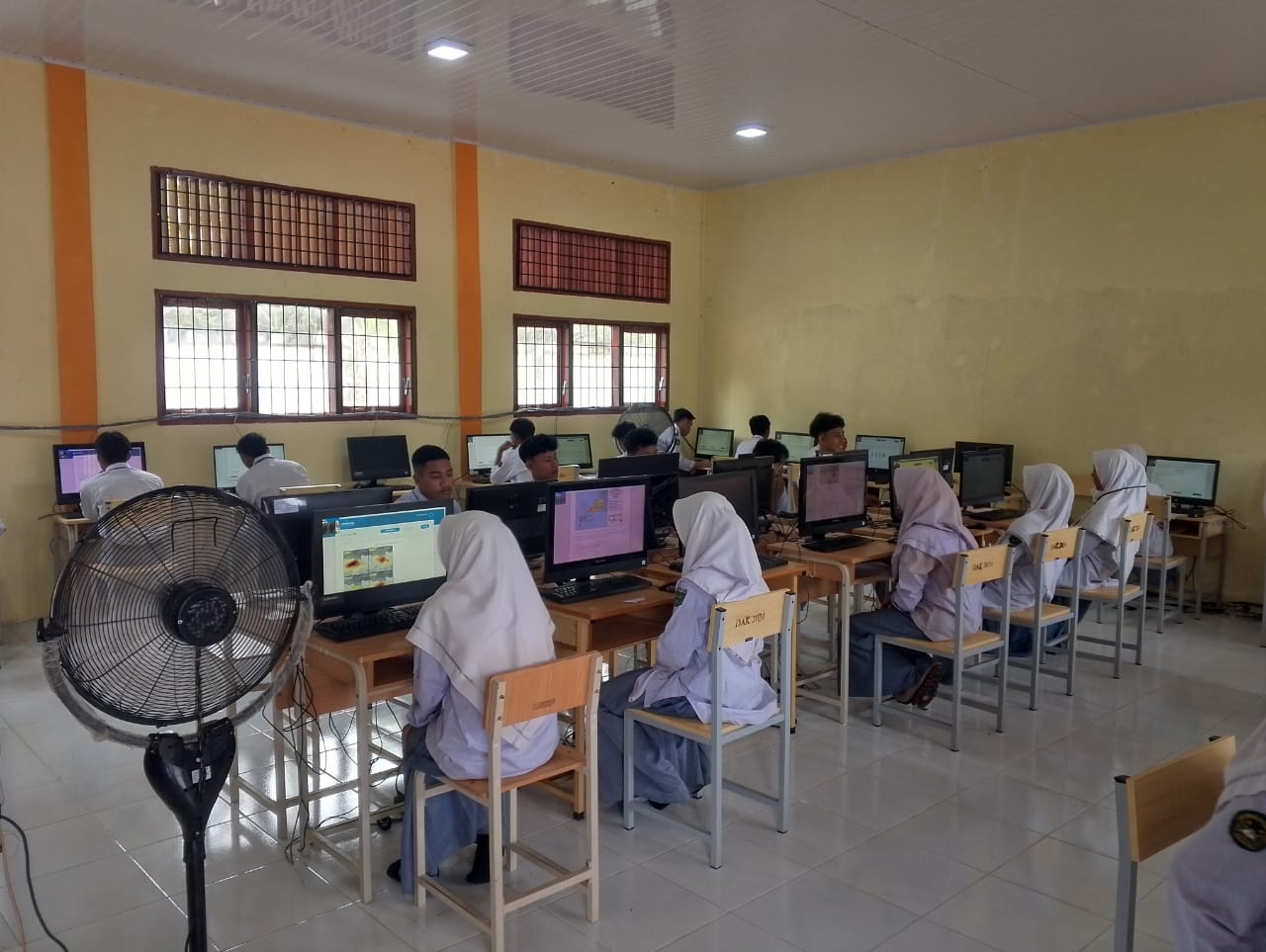 SMAN 2 KLUET UTARA MELAKUKAN KEGIATAN TES AKADEMIK (TKA)