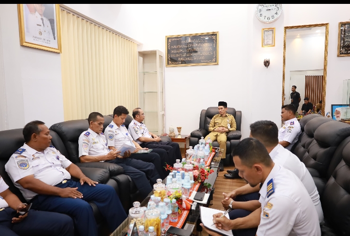 Bupati Aceh Barat Lakukan Pertemuan dengan Kepala Balai Kemenhub